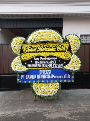 Papan Bunga Duka di Sirongo Folaraha